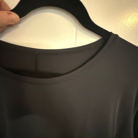 Lululemon Women's Tunic shirt - Picture 3 of 11